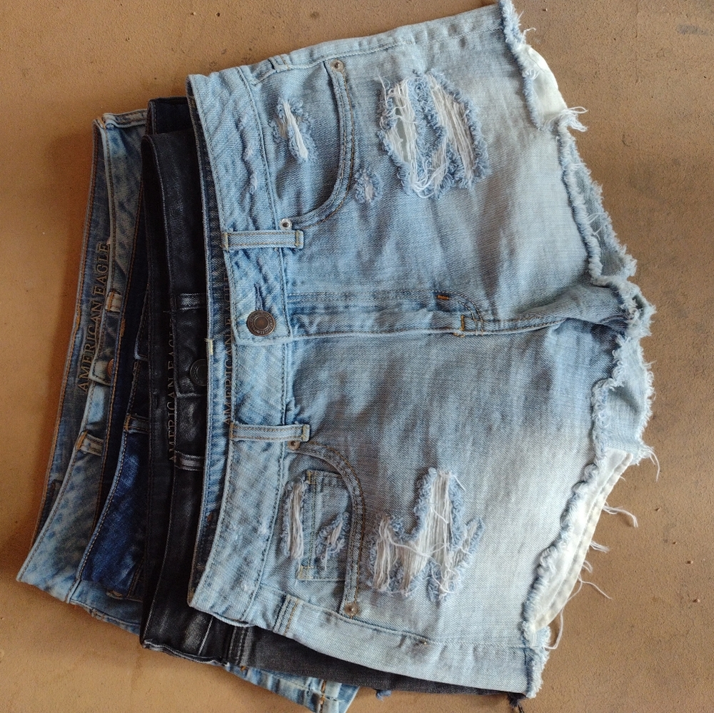 American Eagle Denim Shorts Stretch and Super Stretch Size 8 NWOT